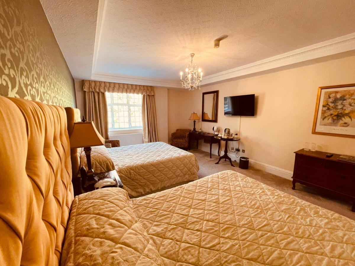 Nuthurst Grange & Restaurant Hotel