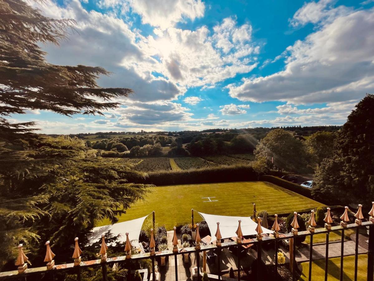 Nuthurst Grange & Restaurant Hotel