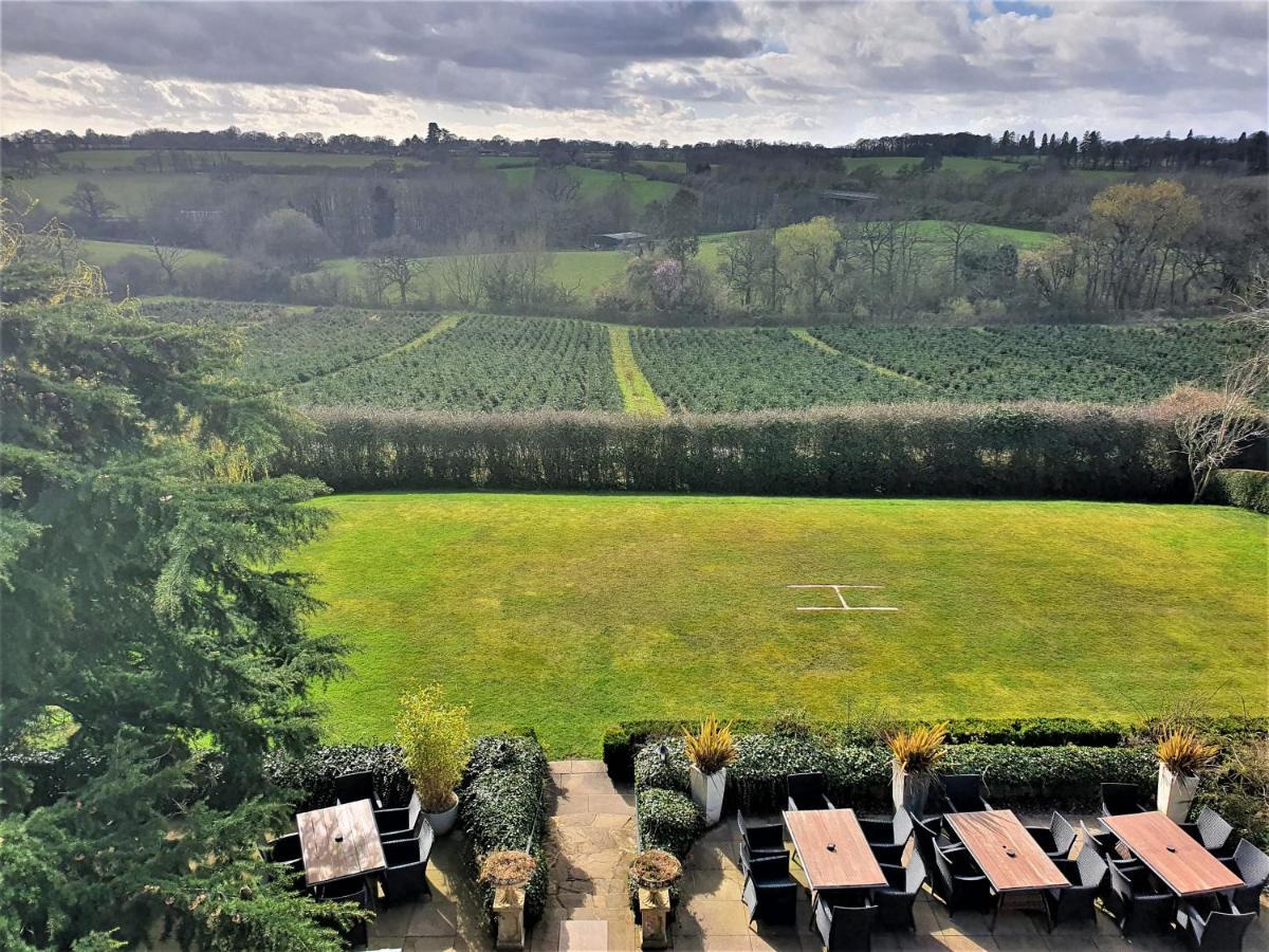Nuthurst Grange & Restaurant Hotel