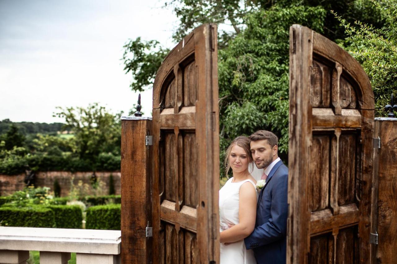Nuthurst Grange & Restaurant Hotel 4*
